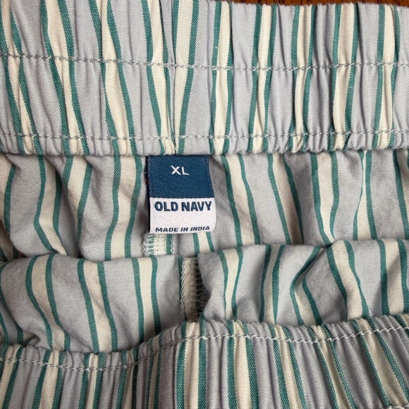 Old Navy Oversized Poplin Pajama Shorts. XL - Picture 3 of 8